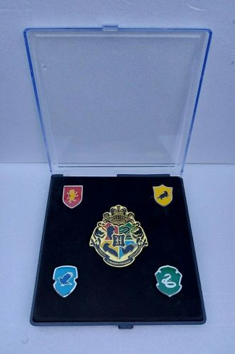 Harry Potter 5-Piece Pin Badge Set in Display Case by Eaglemoss